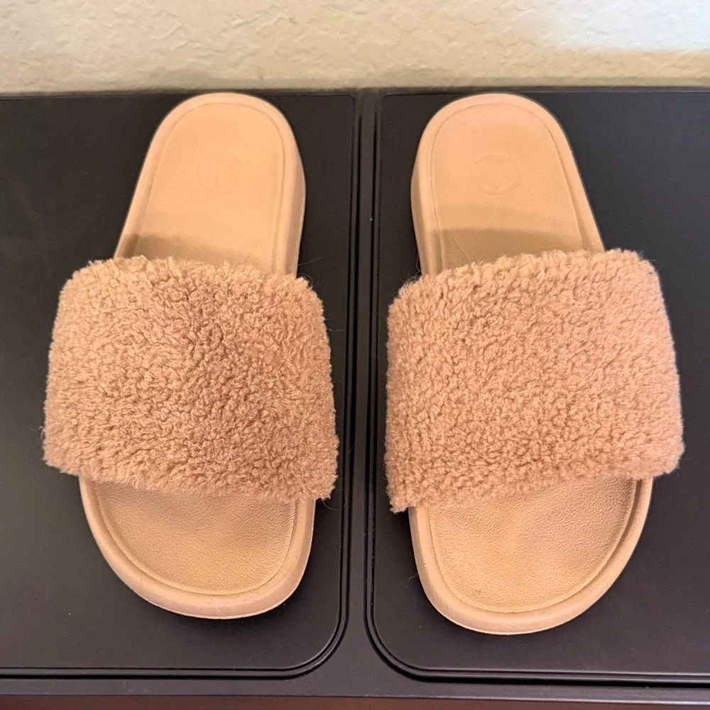 Lululemon Fleece Restfeel Slide Size US 8 - Picture 1 of 5